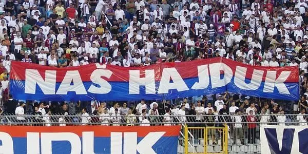 NAŠ HAJDUK TRIBINA U BUSOVAČI